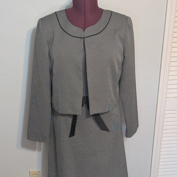 Studio I, Black/White Tweed Sleeveless dress with Jacket, Size 14 - Picture 3 of 4